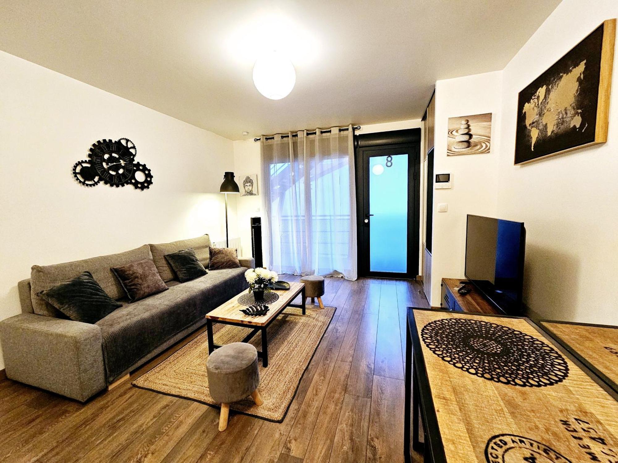Passage Secret - Ideal Pro, Couples, Familles & Amis - Le Calme En Hypercentre - Wifi Haut Debit - Netflix - Machine A Laver - Gare, Cathedrale, Commerces, Restaurants & Transports En Commun A Moins De 10 Minutes A Pied 兰斯 外观 照片