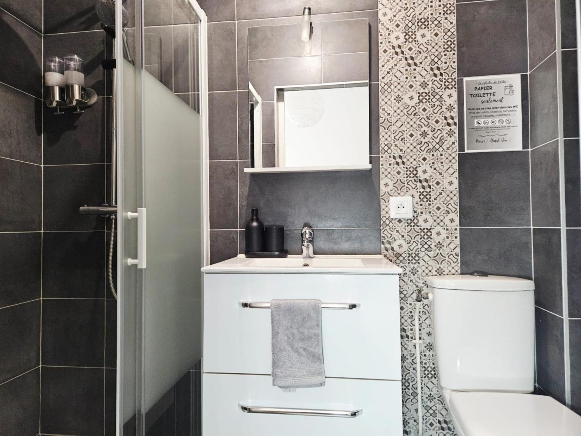 Passage Secret - Ideal Pro, Couples, Familles & Amis - Le Calme En Hypercentre - Wifi Haut Debit - Netflix - Machine A Laver - Gare, Cathedrale, Commerces, Restaurants & Transports En Commun A Moins De 10 Minutes A Pied 兰斯 外观 照片